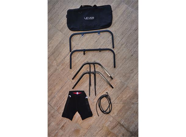 LEVER m/ Medium Shorts 