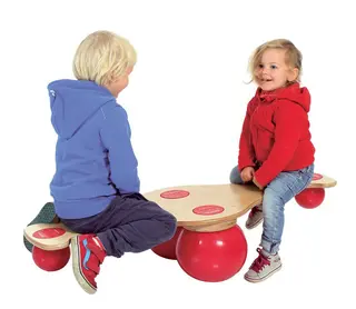 Togu Balanza Kids Vippe Size 120 x 50 x 41 cm. Weight 6.000g