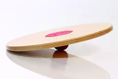 Togu Balanza Circle. Wood with Red Size 40 x 7 cm. Weight 1600g