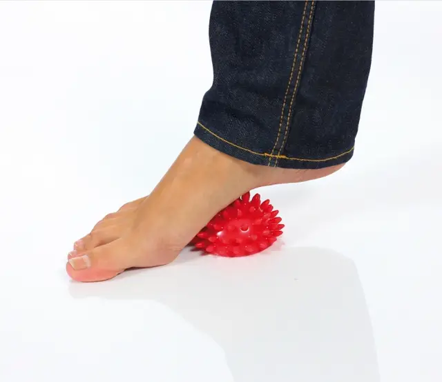Togu Massagebold Halv 8 x 4 cm Rød 